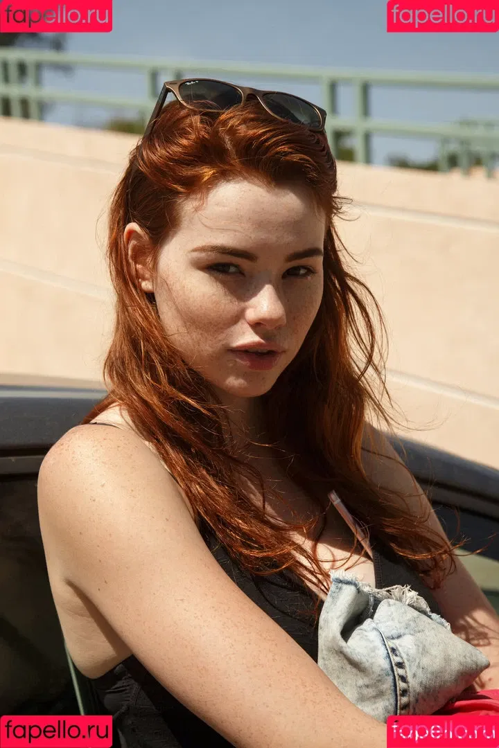 Sabrina Lynn / itssabrinalynn Onlyfans Photo Gallery 