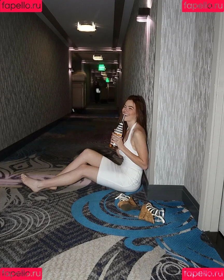 Sabrina Lynn / itssabrinalynn Onlyfans Photo Gallery 