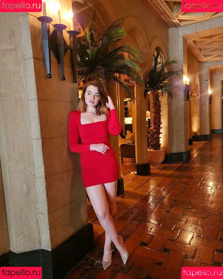 Sabrina Lynn / itssabrinalynn Onlyfans Photo Gallery 
