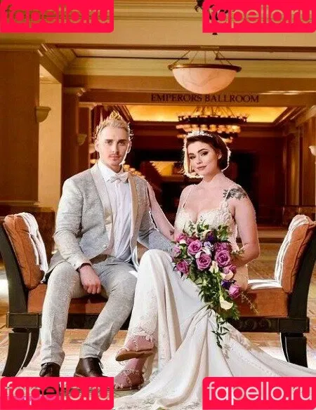 Sabrina Lynn / itssabrinalynn Onlyfans Photo Gallery 