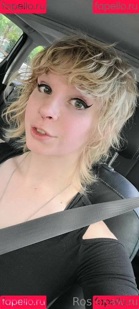 rosie_x2o / rosiexox2 Onlyfans Photo Gallery 