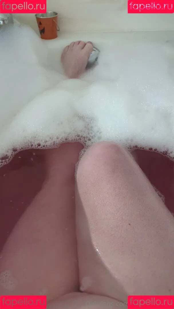 geekygwplus Onlyfans Photo Gallery 