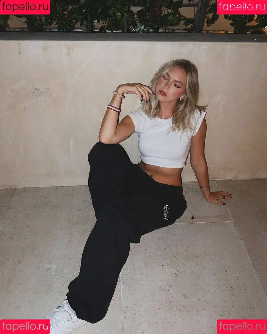 Jordyn Jones / jordylee.jones / jordynjones Onlyfans Photo Gallery 