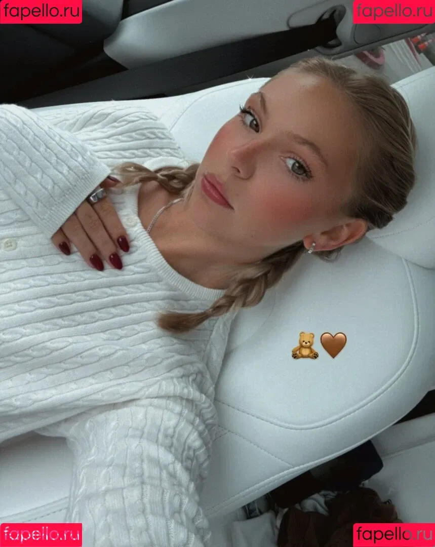 Jordyn Jones / jordylee.jones / jordynjones Onlyfans Photo Gallery 