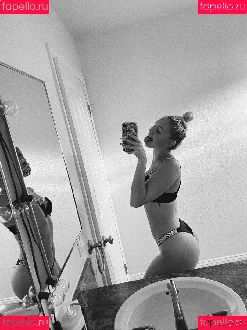 Jordyn Jones / jordylee.jones / jordynjones Onlyfans Photo Gallery 