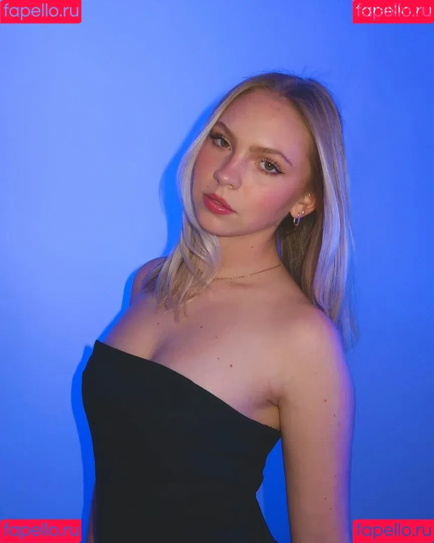 Jordyn Jones / jordylee.jones / jordynjones Onlyfans Photo Gallery 