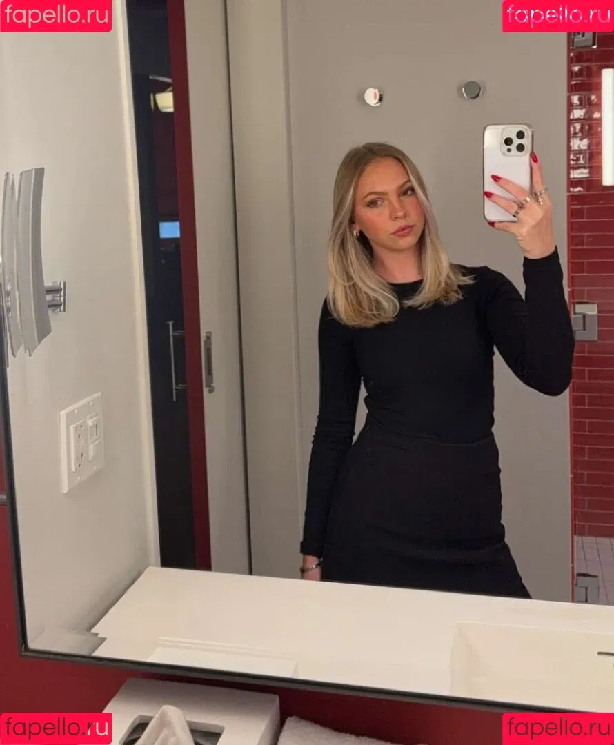 Jordyn Jones / jordylee.jones / jordynjones Onlyfans Photo Gallery 