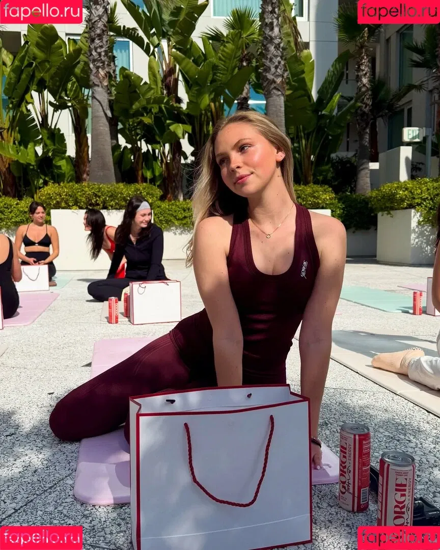 Jordyn Jones / jordylee.jones / jordynjones Onlyfans Photo Gallery 