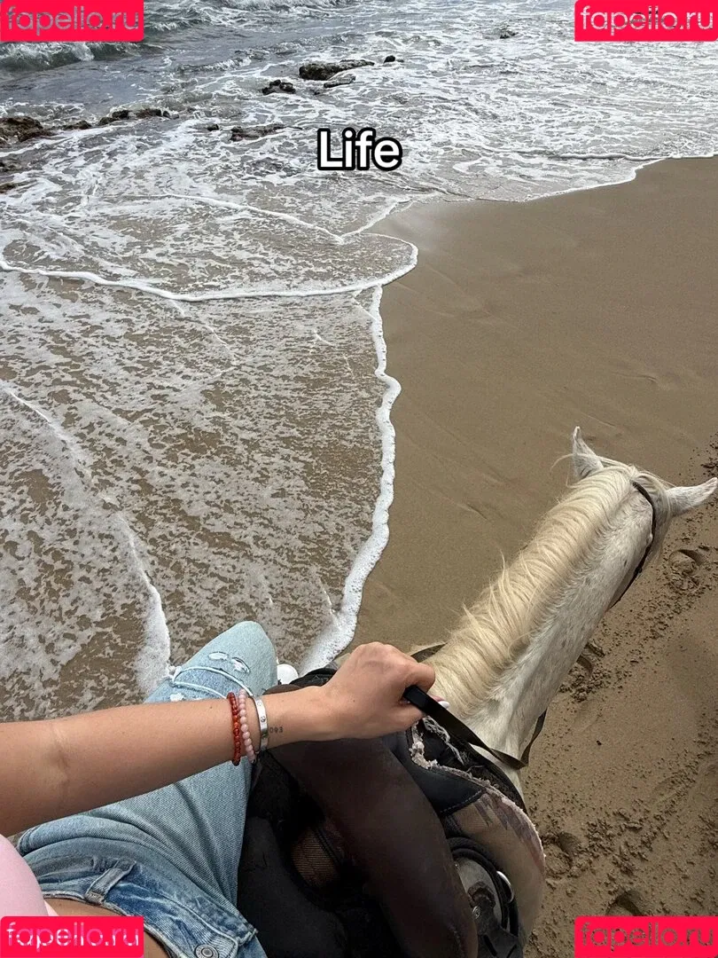 Jordyn Jones / jordylee.jones / jordynjones Onlyfans Photo Gallery 