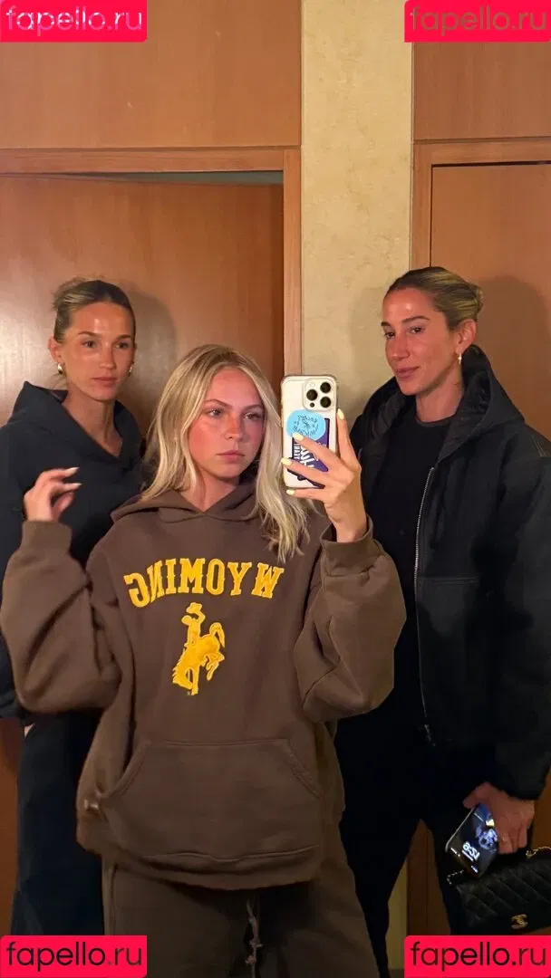 Jordyn Jones / jordylee.jones / jordynjones Onlyfans Photo Gallery 