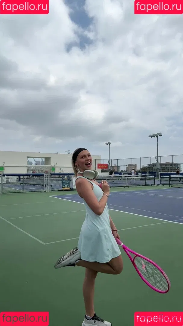 Jordyn Jones / jordylee.jones / jordynjones Onlyfans Photo Gallery 