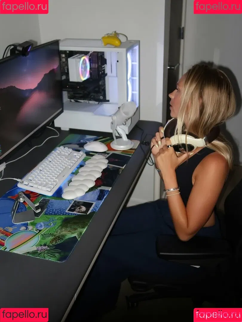 Jordyn Jones / jordylee.jones / jordynjones Onlyfans Photo Gallery 