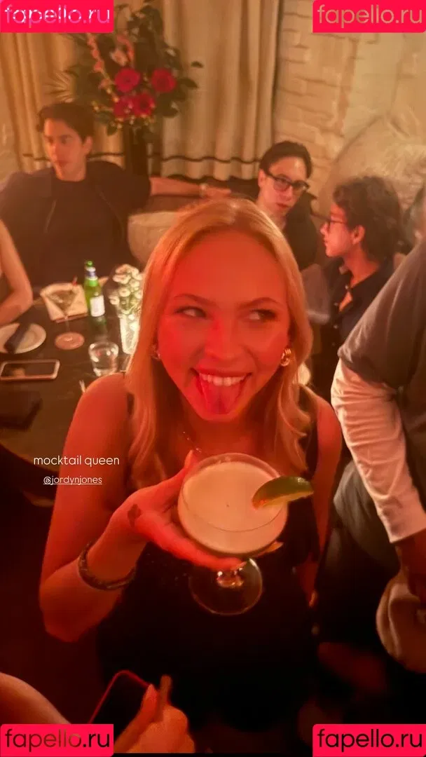 Jordyn Jones / jordylee.jones / jordynjones Onlyfans Photo Gallery 