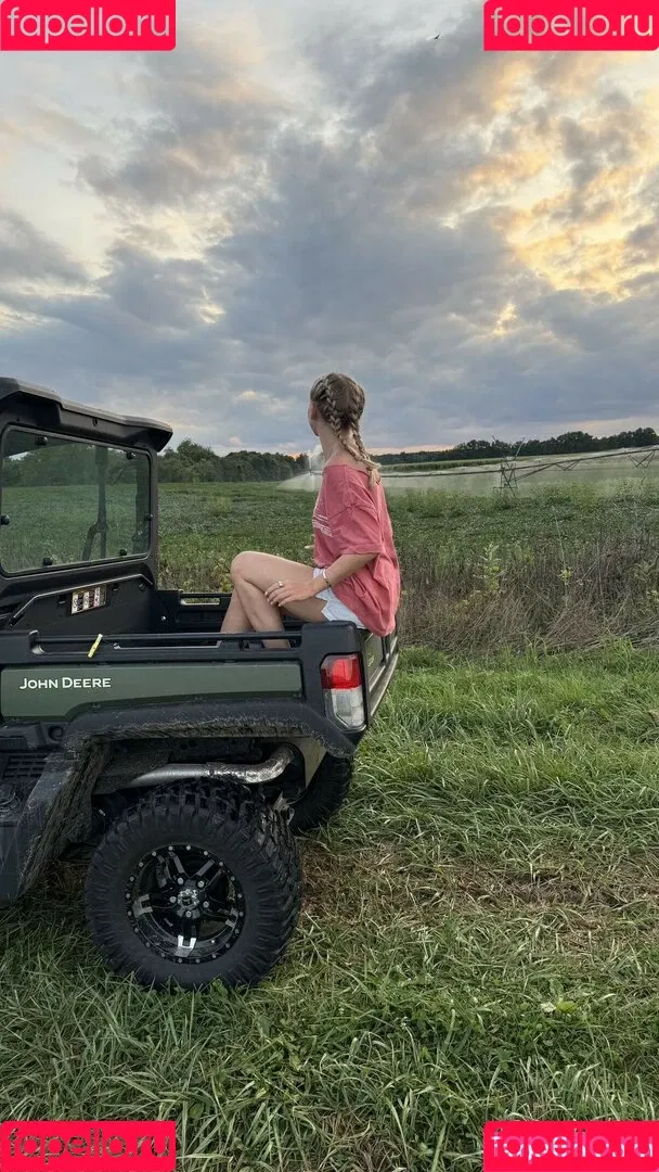 Jordyn Jones / jordylee.jones / jordynjones Onlyfans Photo Gallery 