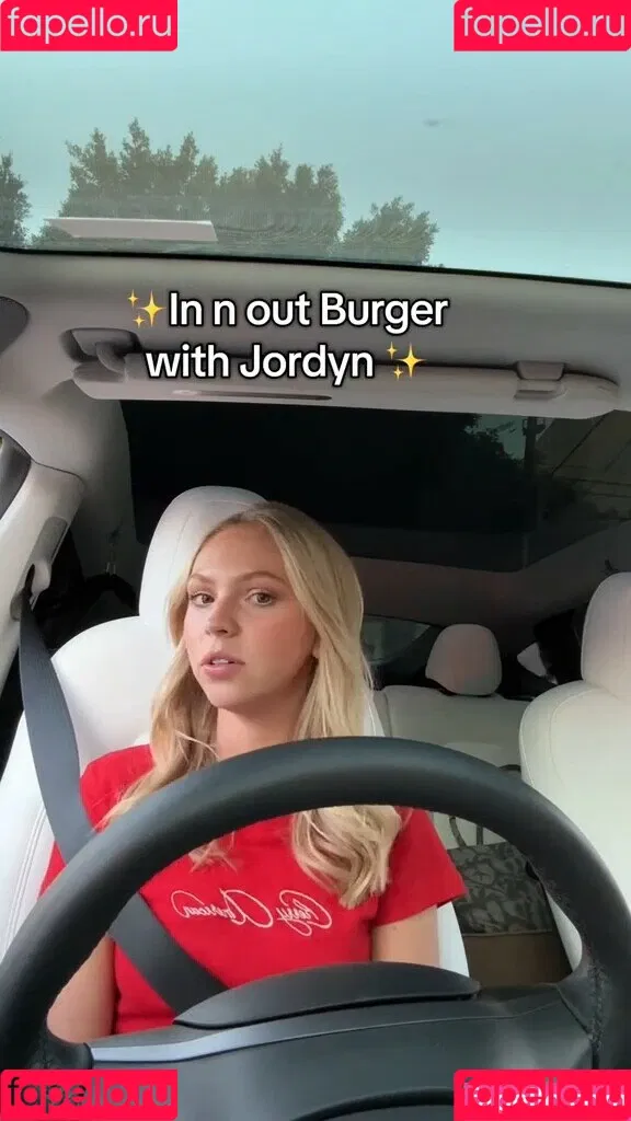 Jordyn Jones / jordylee.jones / jordynjones Onlyfans Photo Gallery 