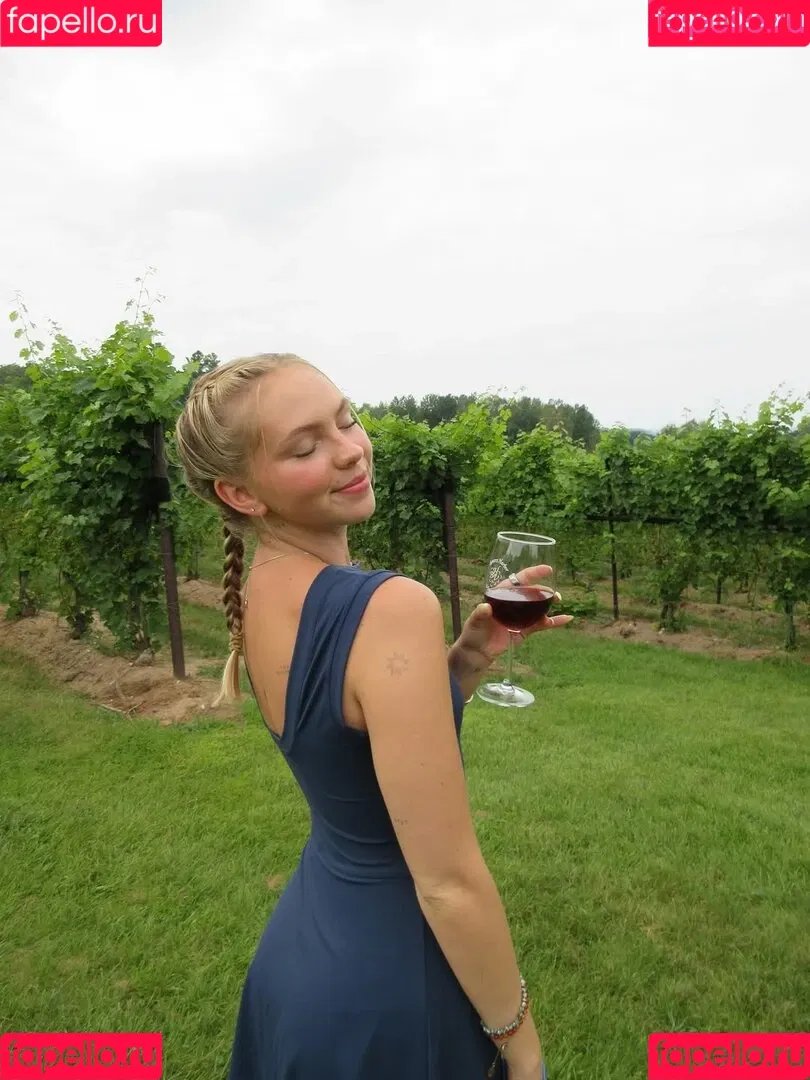 Jordyn Jones / jordylee.jones / jordynjones Onlyfans Photo Gallery 