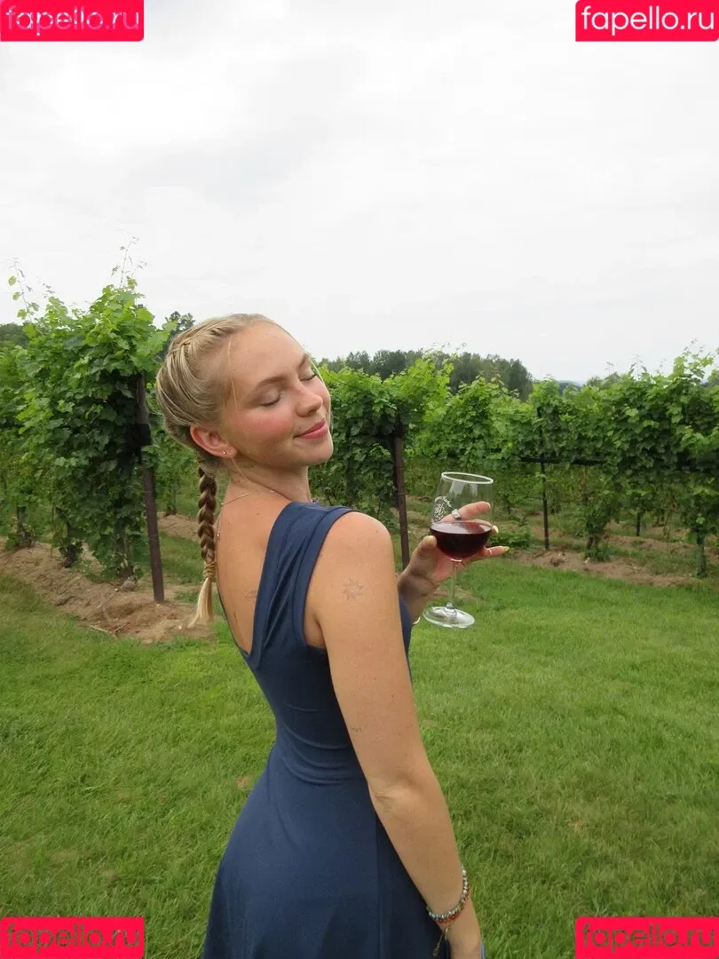 Jordyn Jones / jordylee.jones / jordynjones Onlyfans Photo Gallery 