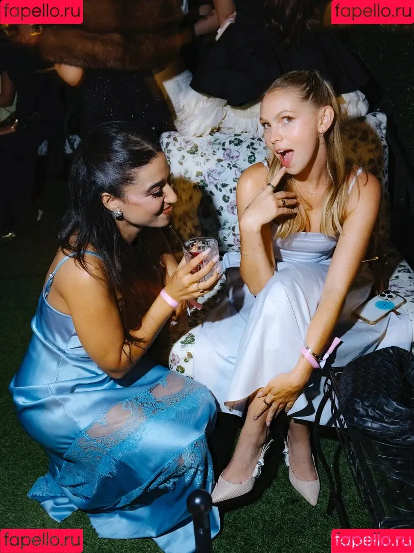 Jordyn Jones / jordylee.jones / jordynjones Onlyfans Photo Gallery 