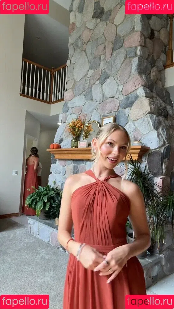 Jordyn Jones / jordylee.jones / jordynjones Onlyfans Photo Gallery 