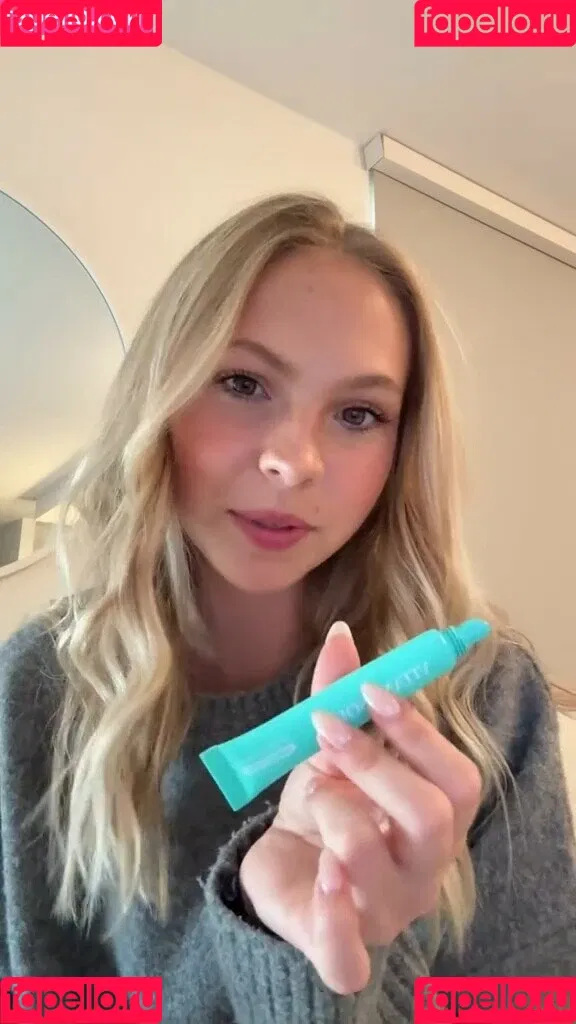 Jordyn Jones / jordylee.jones / jordynjones Onlyfans Photo Gallery 