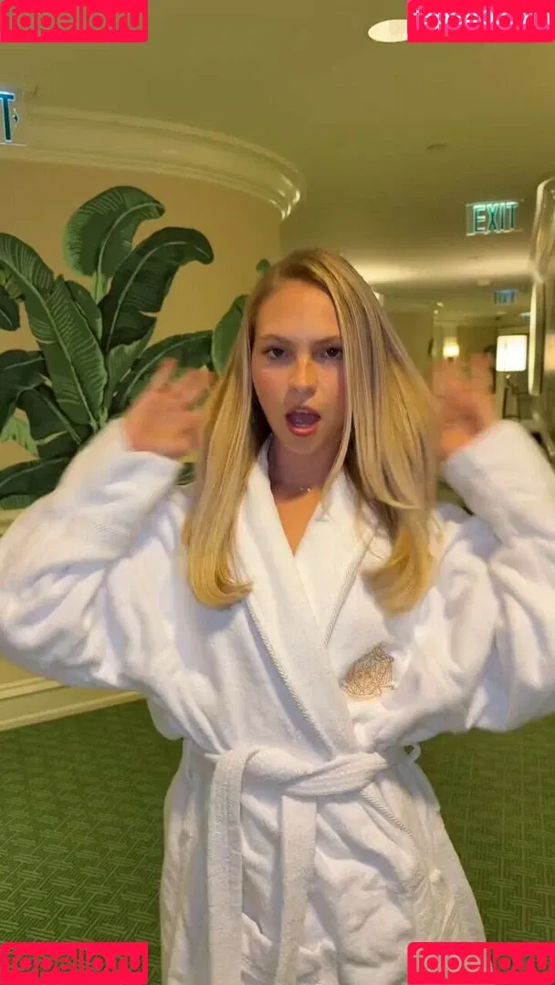 Jordyn Jones / jordylee.jones / jordynjones Onlyfans Photo Gallery 