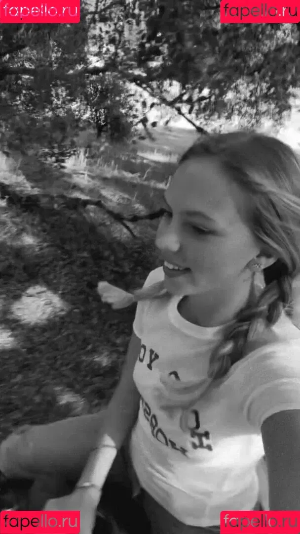 Jordyn Jones / jordylee.jones / jordynjones Onlyfans Photo Gallery 