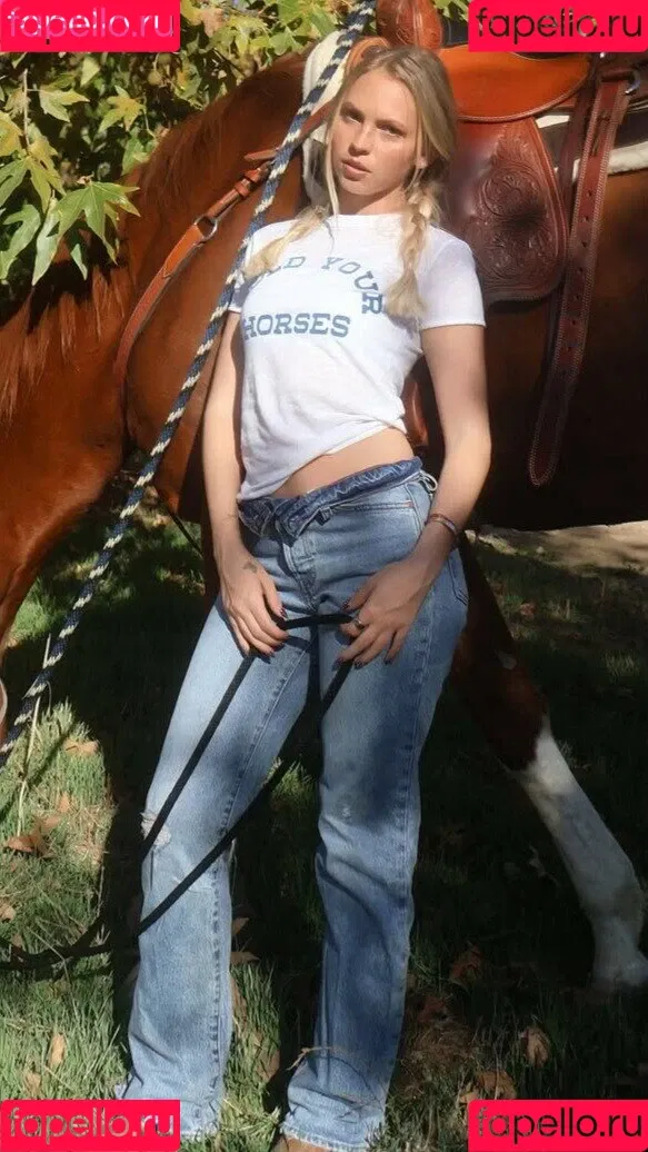 Jordyn Jones / jordylee.jones / jordynjones Onlyfans Photo Gallery 