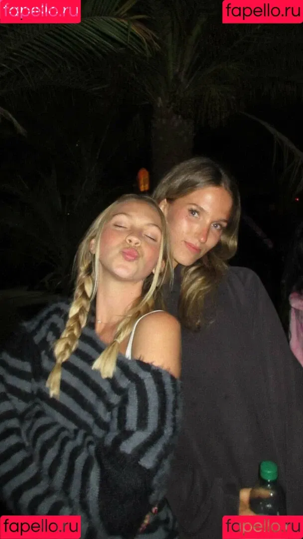 Jordyn Jones / jordylee.jones / jordynjones Onlyfans Photo Gallery 