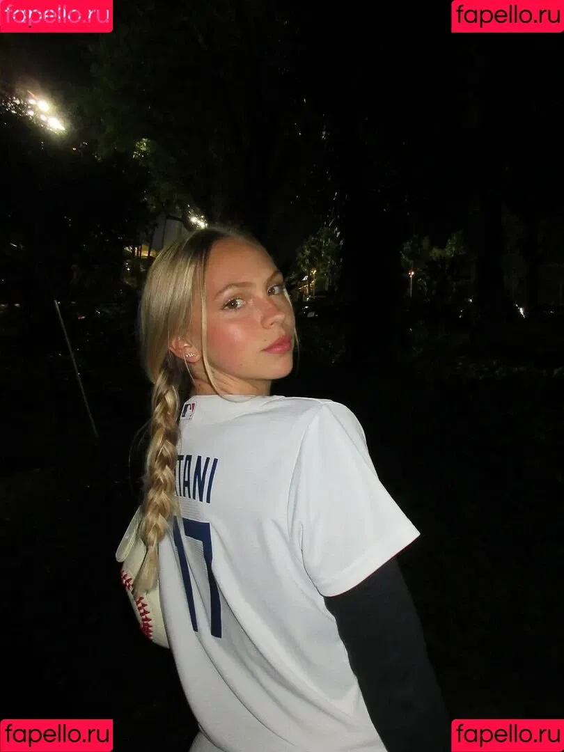 Jordyn Jones / jordylee.jones / jordynjones Onlyfans Photo Gallery 