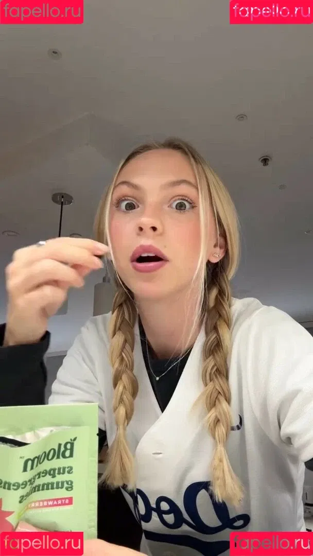 Jordyn Jones / jordylee.jones / jordynjones Onlyfans Photo Gallery 