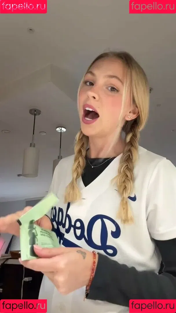 Jordyn Jones / jordylee.jones / jordynjones Onlyfans Photo Gallery 