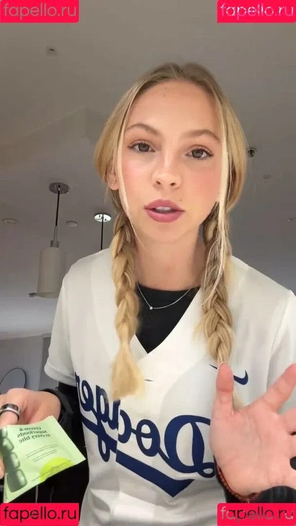 Jordyn Jones / jordylee.jones / jordynjones Onlyfans Photo Gallery 