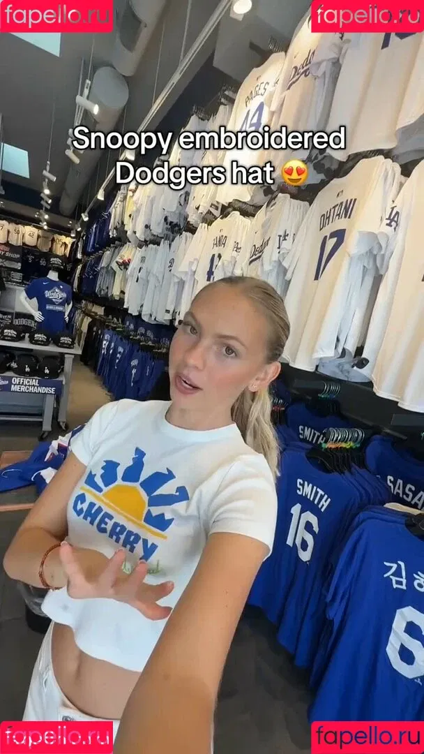 Jordyn Jones / jordylee.jones / jordynjones Onlyfans Photo Gallery 