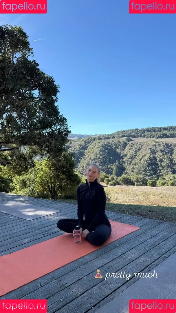 Jordyn Jones / jordylee.jones / jordynjones Onlyfans Photo Gallery 