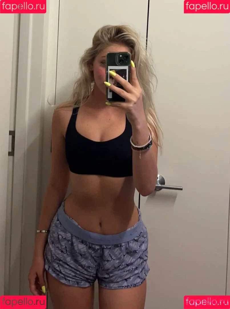 Jordyn Jones / jordylee.jones / jordynjones Onlyfans Photo Gallery 