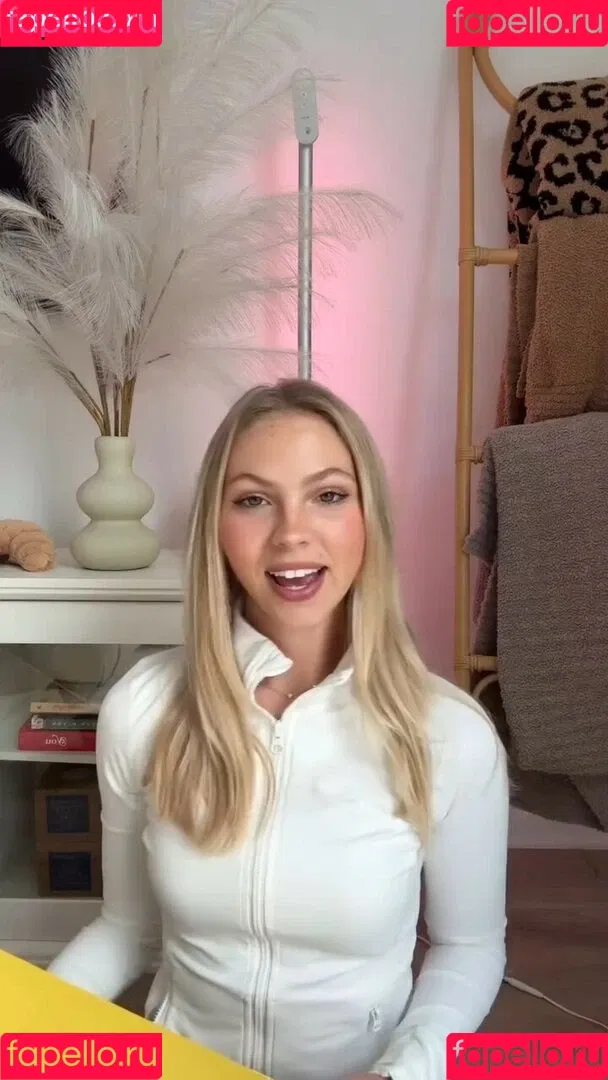 Jordyn Jones / jordylee.jones / jordynjones Onlyfans Photo Gallery 