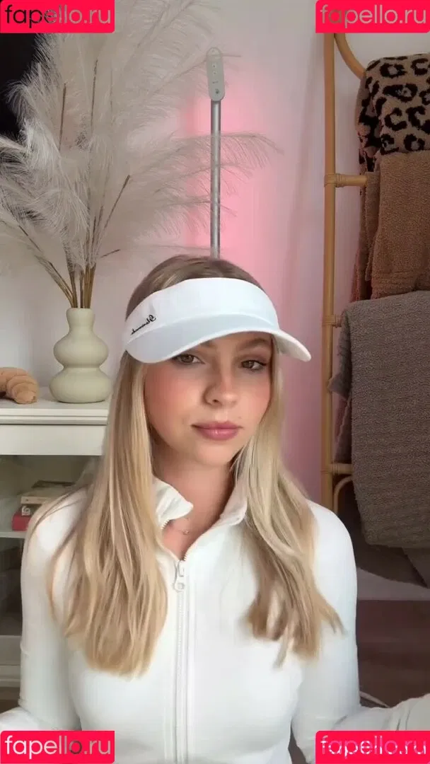 Jordyn Jones / jordylee.jones / jordynjones Onlyfans Photo Gallery 