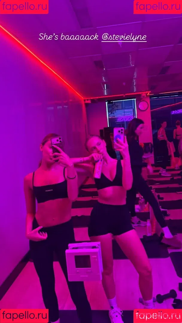 Jordyn Jones / jordylee.jones / jordynjones Onlyfans Photo Gallery 