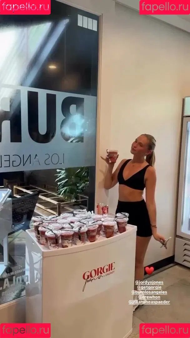 Jordyn Jones / jordylee.jones / jordynjones Onlyfans Photo Gallery 