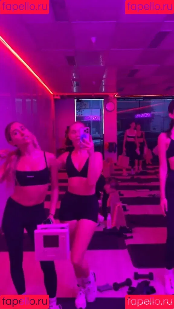 Jordyn Jones / jordylee.jones / jordynjones Onlyfans Photo Gallery 