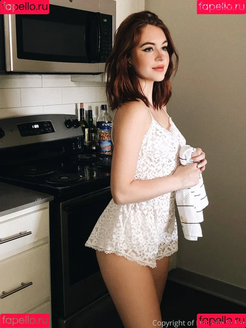 danielleboker / daniellebokerofficial / daniellebokerr Onlyfans Photo Gallery 