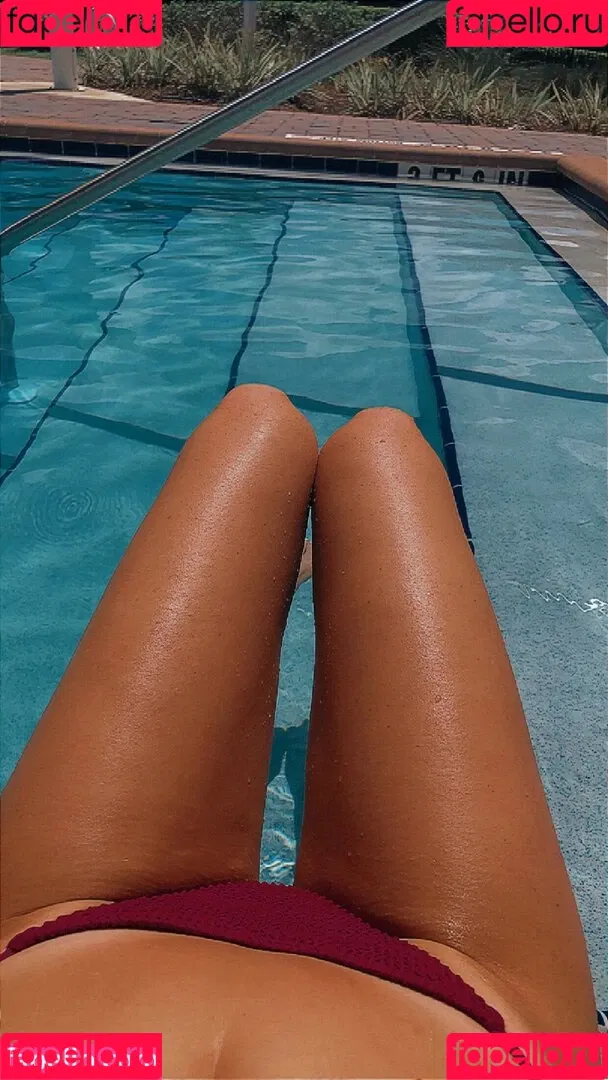 danielleboker / daniellebokerofficial / daniellebokerr Onlyfans Photo Gallery 