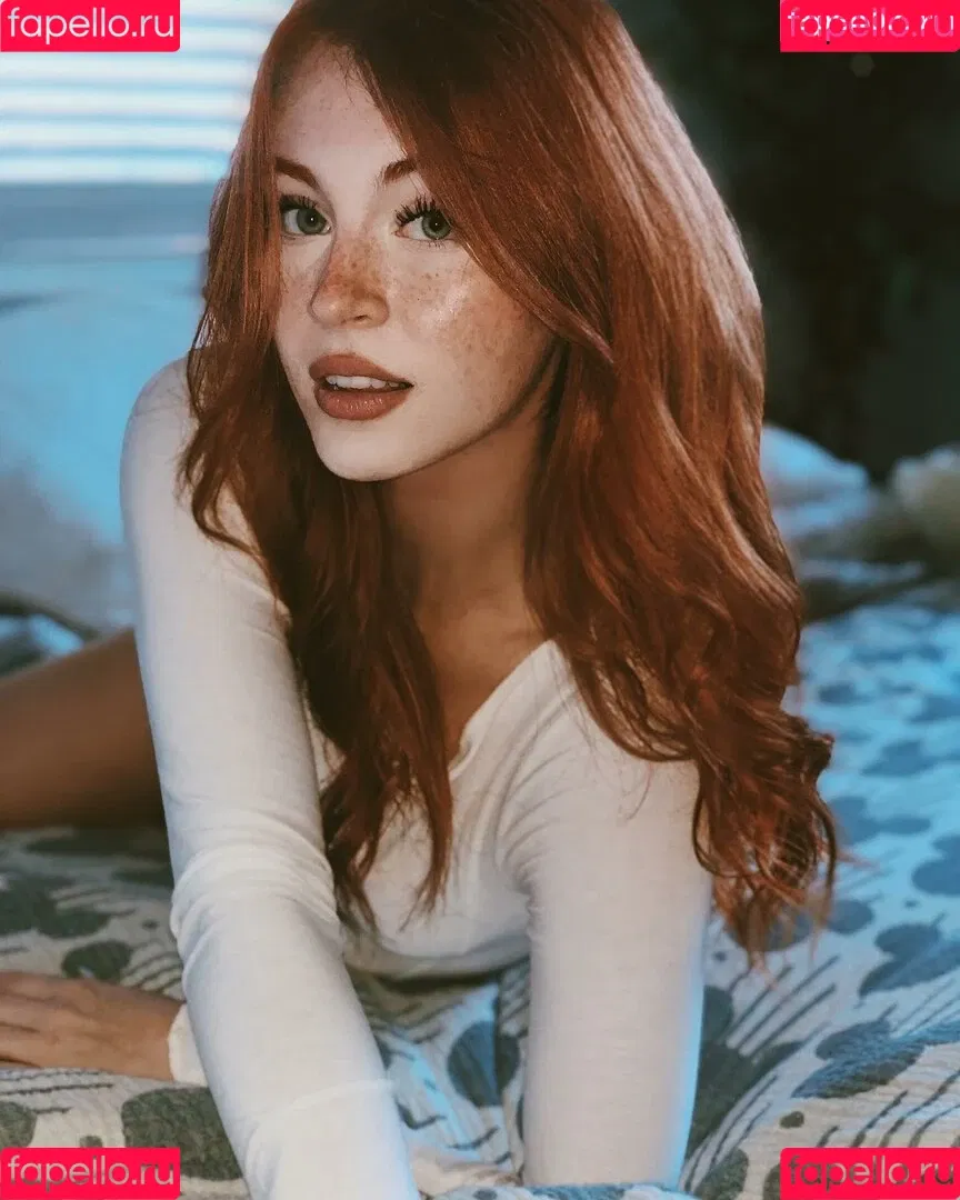 danielleboker / daniellebokerofficial / daniellebokerr Onlyfans Photo Gallery 