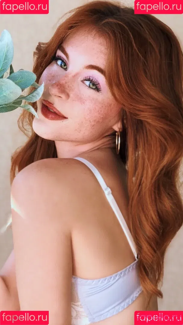 danielleboker / daniellebokerofficial / daniellebokerr Onlyfans Photo Gallery 