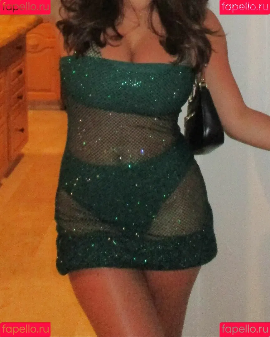 Sarabella Harris / iamsarahharris / sarabellaharriss / sexiisariii777 Onlyfans Photo Gallery 