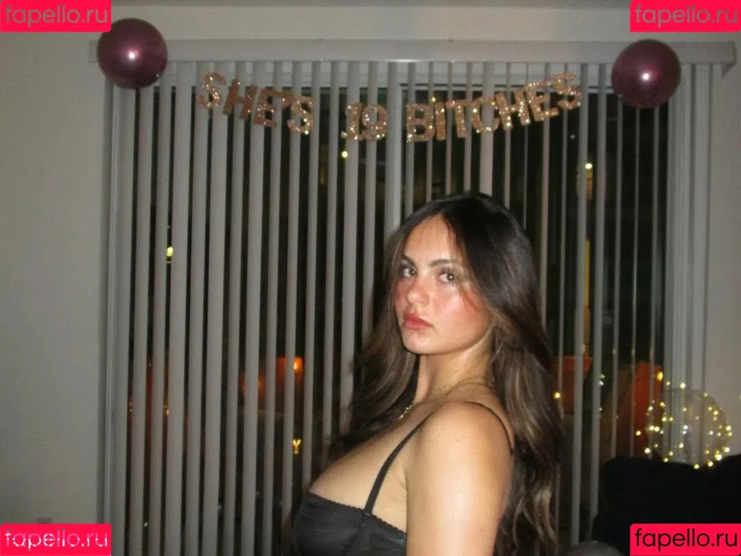 Sarabella Harris / iamsarahharris / sarabellaharriss / sexiisariii777 Onlyfans Photo Gallery 