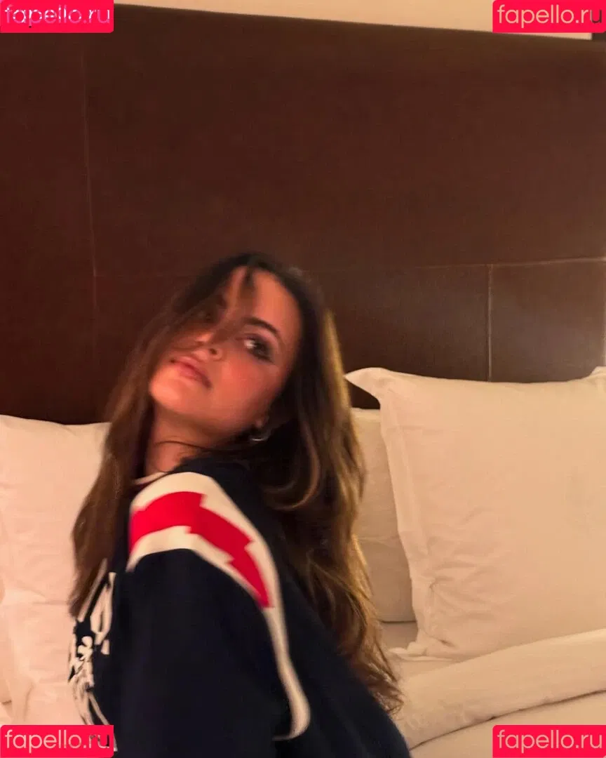 Sarabella Harris / iamsarahharris / sarabellaharriss / sexiisariii777 Onlyfans Photo Gallery 