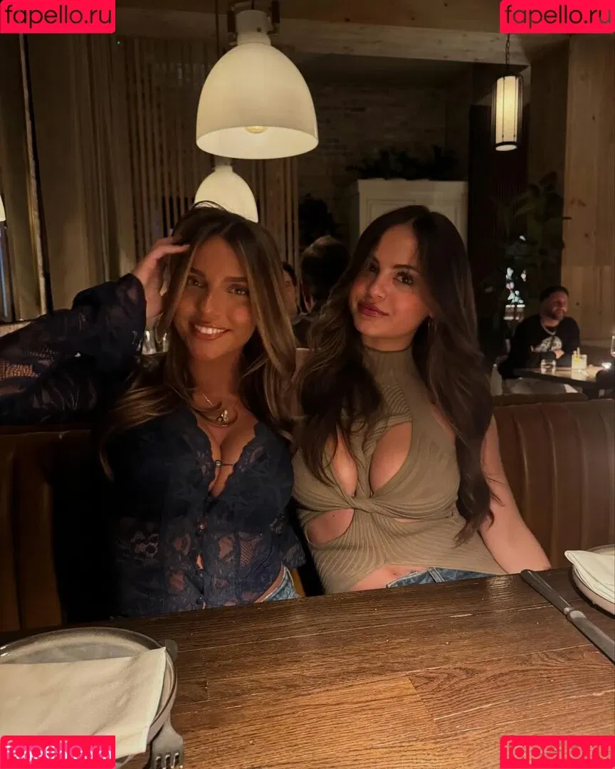 Sarabella Harris / iamsarahharris / sarabellaharriss / sexiisariii777 Onlyfans Photo Gallery 