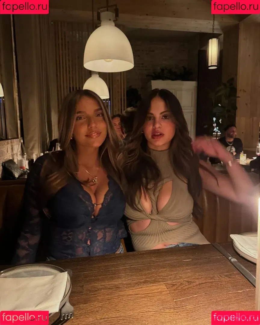 Sarabella Harris / iamsarahharris / sarabellaharriss / sexiisariii777 Onlyfans Photo Gallery 