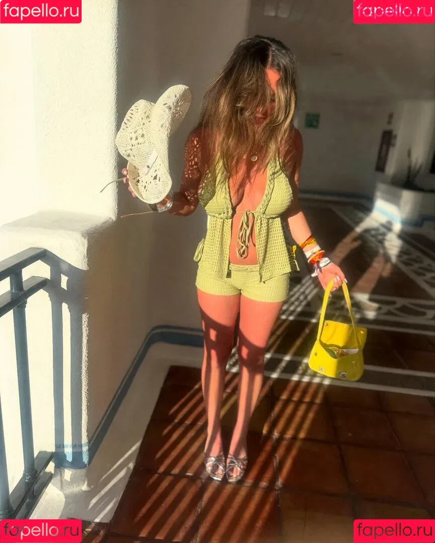 Sarabella Harris / iamsarahharris / sarabellaharriss / sexiisariii777 Onlyfans Photo Gallery 